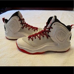 Adidas D Rose 5 Boost - Size 13 - Good Condition